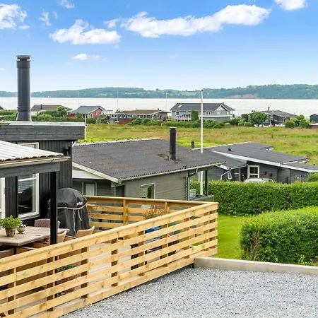 Filomena - 300m From The Sea By Interhome *