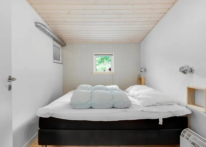 Filomena - 300m From The Sea By Interhome